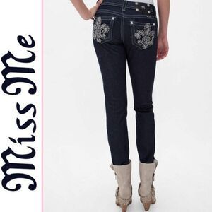 Miss Me Easy Skinny Jeans